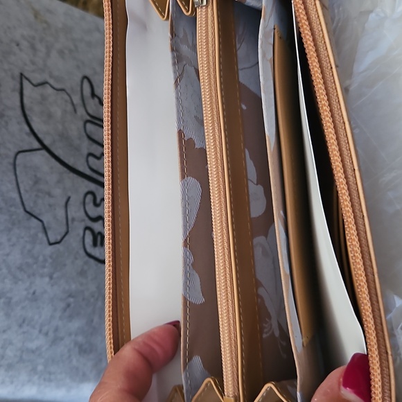 Longchamp Roseau Reserved For Patricia - Picture 2 of 3